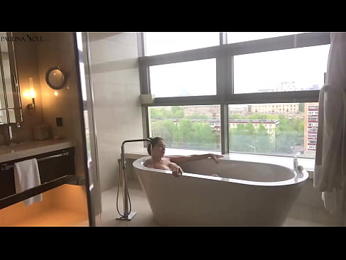 ❤️ Napakalaking babe madamdamin jerking off ang kanyang puki sa banyo ❌ Porno sa amin tl.rex-porn-com.ru ❤